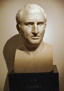 Mark Tulij Cicero, doprstni kip