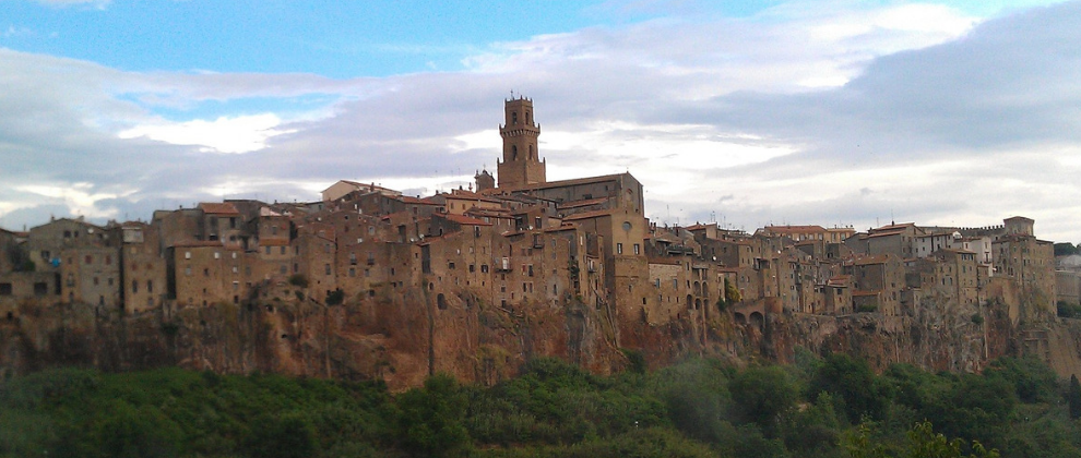 pitigliano - mesto, kjer je živela judovska skupnost