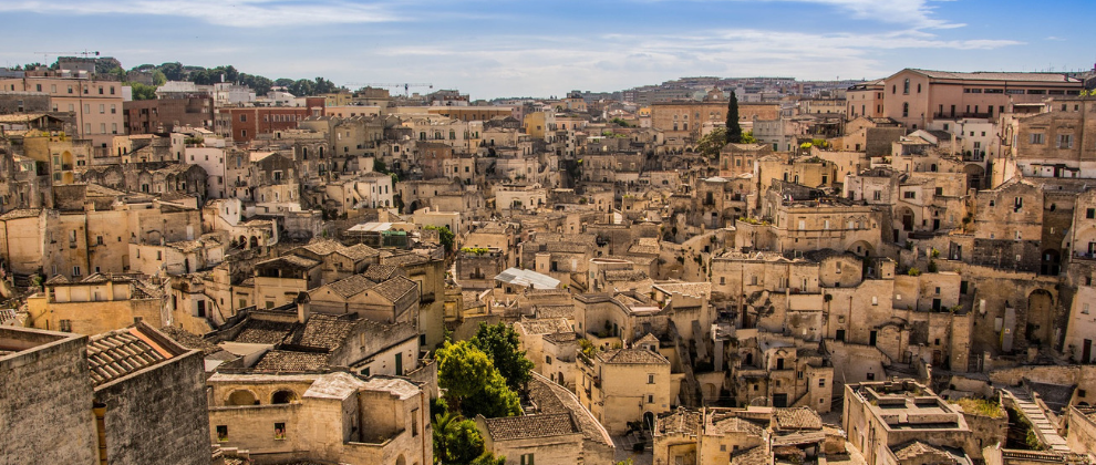 čudovita matera